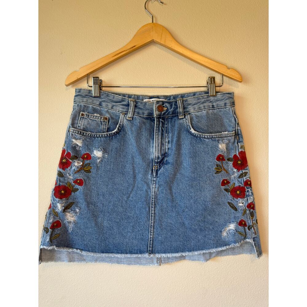 Zara flower embroidered denim skirt